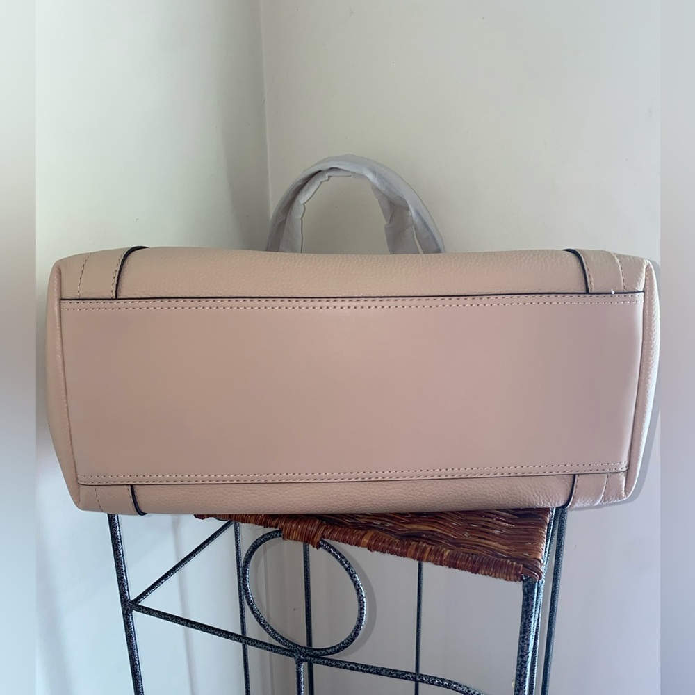🆕MK Pebbled Leather Tote| 👜 Style: Arlo Buff Large| Versatile design - Picture 8 of 10